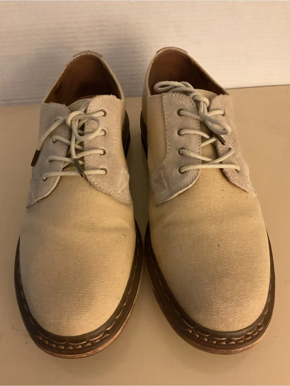 Dr. Martens men’s tan canvas suede Oxford shoes US 13